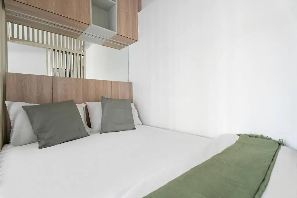New Design Studio Next To Burj Khalifa, Mall & Dubai Fountain 0*,  United Arab Emirates